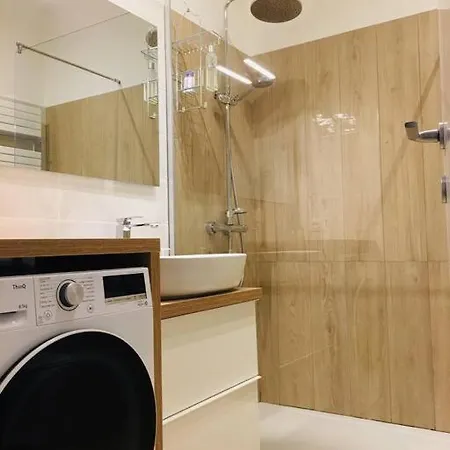 Apartman Bilocale Moderno 5 Minuti Mare, Posto Auto Cond. *